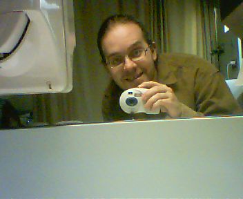 camera happy? CRE00135 JPG        20,992  01-13-04  2:21a